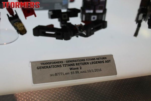 SDCC 2016   Generations Platinum Series And Titans Return Preview Night Display 153 (153 of 157)